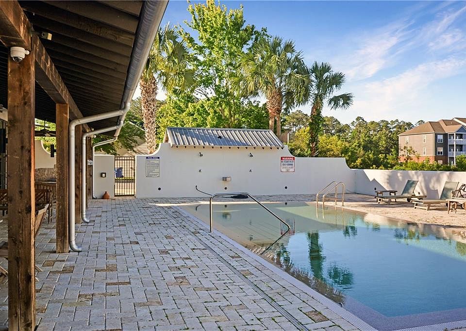 1st image of 221 Bottlebrush Walk