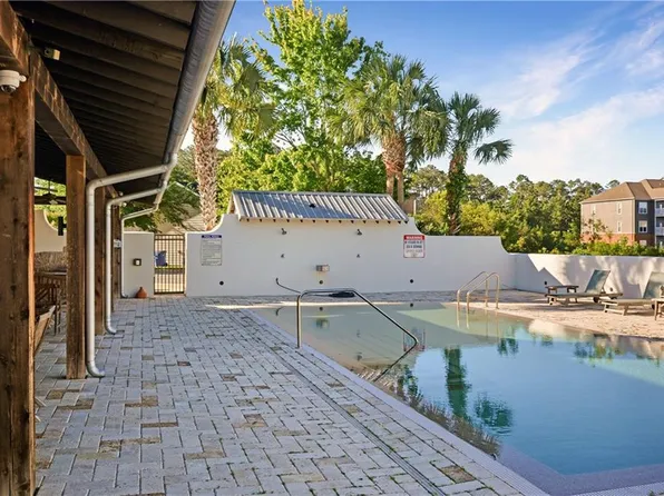 221 Bottlebrush Walk, Brunswick, GA 31525