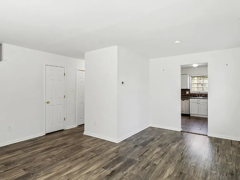 2801 Tall Pnes — Photo 3