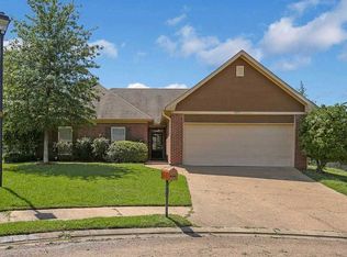 409 Fenway Dr, Brandon, MS 39047