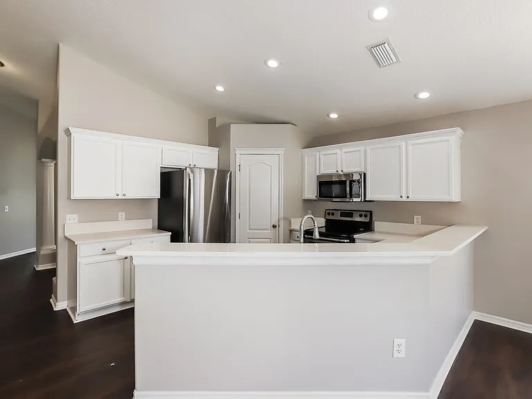 7858 Bristol Park Dr — Photo 7