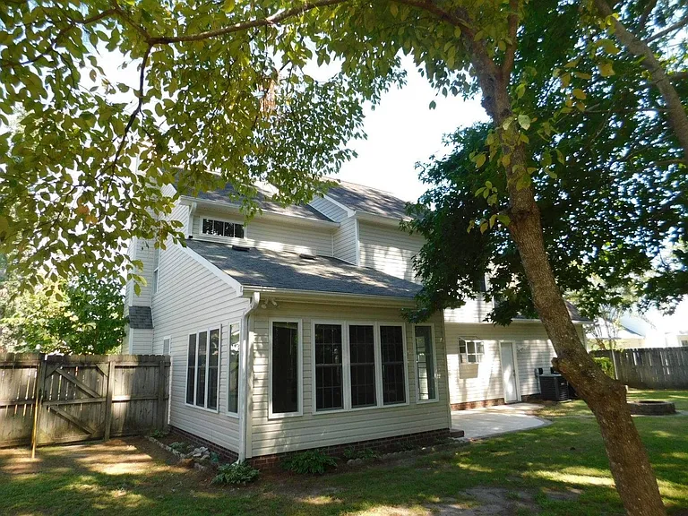 711 Barney Fones Dr — Photo 49