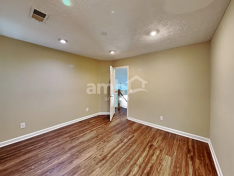 133 Weatherstone Dr — Photo 15