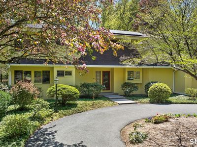 17 Climax Road, Simsbury, CT, 06070