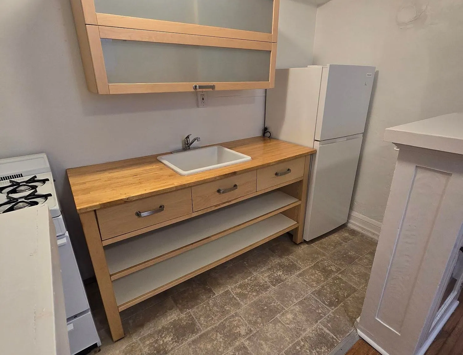 1 bed, 1.0 bath, 600 sqft, $995 — Photo 3