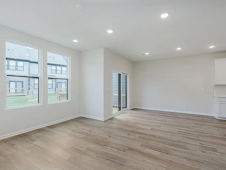 9701 Oleander Dr — Photo 39