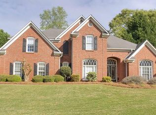 715 Heathland Dr, Roswell, GA 30075