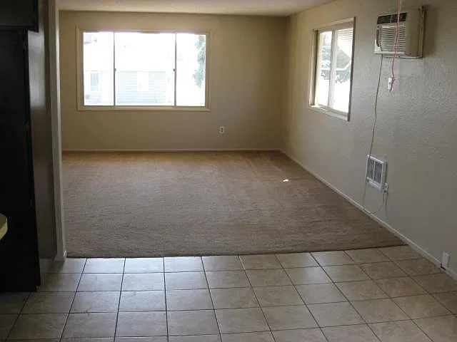 534 E Garland Ave — Photo 2