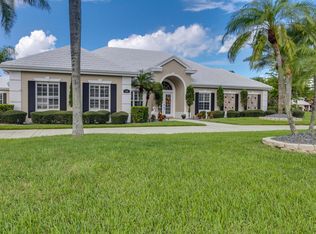 748 Oak Park Dr, Melbourne, FL 32940