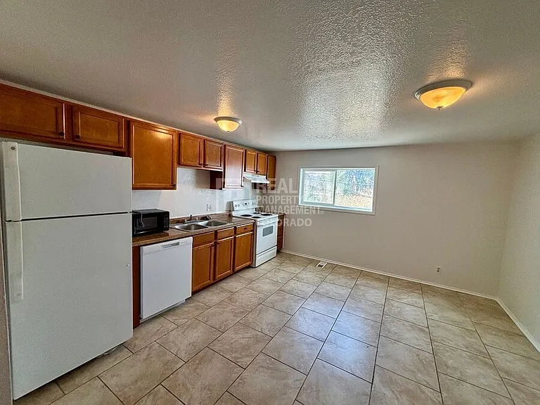 6172 E 64th Pl — Photo 2