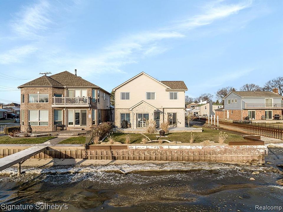 22517 E Ten Mile Rd, Saint Clair Shores, MI 48080 MLS 20230003118