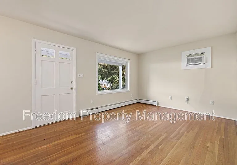14309 Fairmont Ct — Photo 3