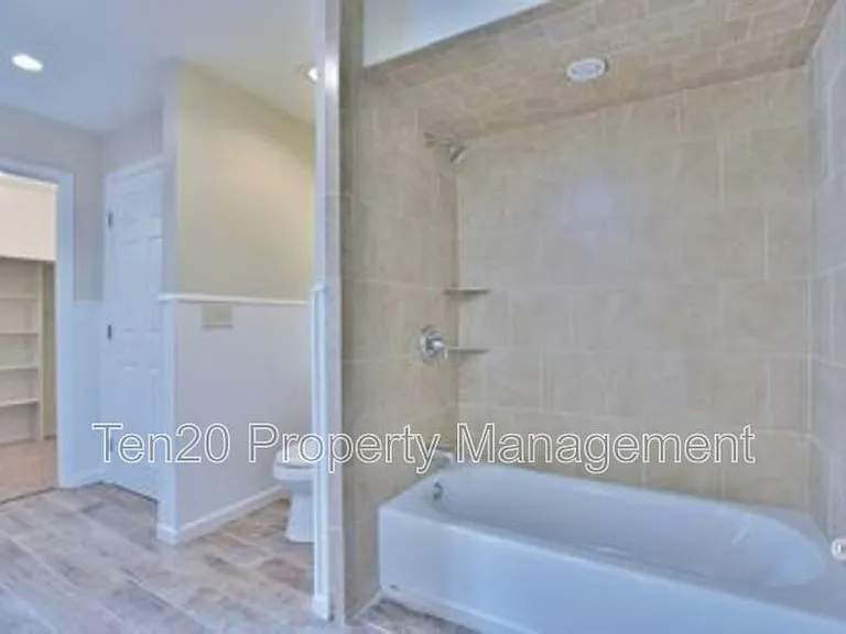 4720 Shenandoah Ct — Photo 21
