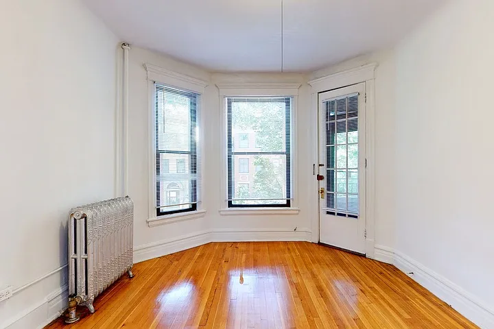 5405-5407 S. Woodlawn Avenue — Photo 26