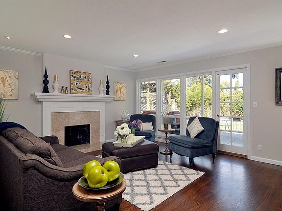 4th image of 2726 Bristol Way