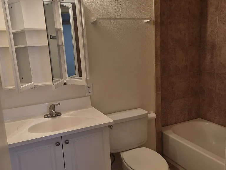 2642 N Calle De Romy — Photo 7
