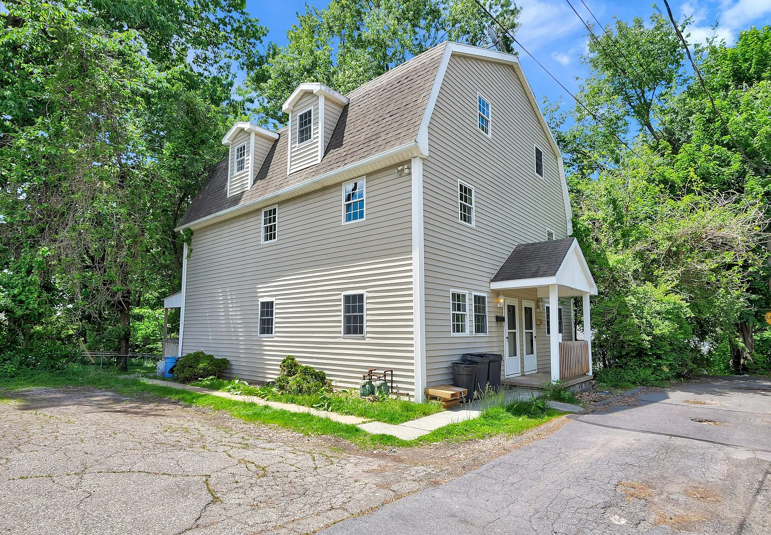 1719 Madison Ave, Unit L — Photo 1