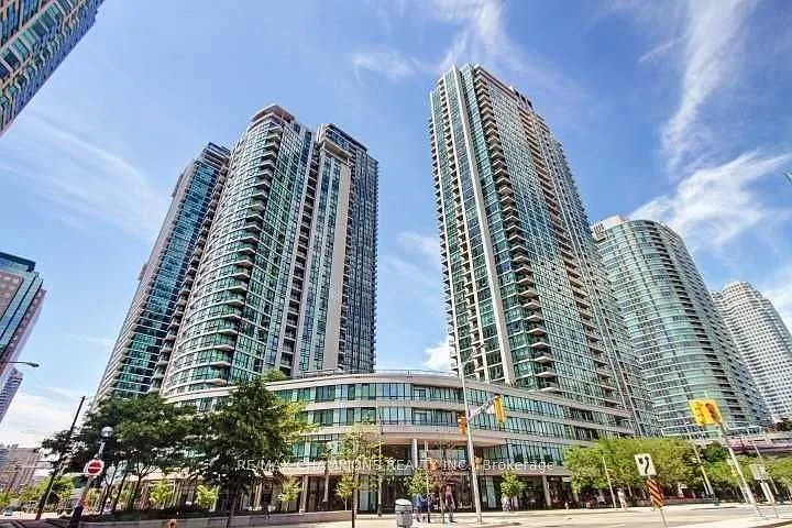 3 bed, $3,350 — Photo 1