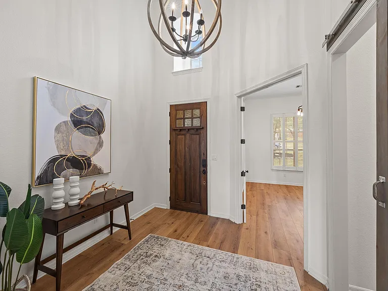366 Mirafield Ln — Photo 4