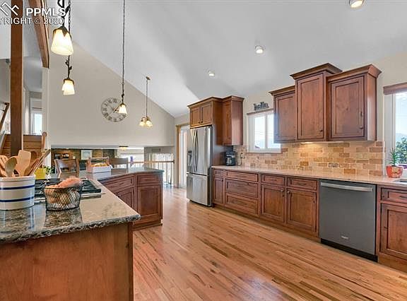 4th image of 5340 Topaz Dr
