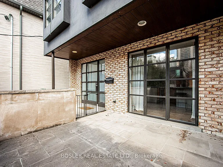 98 Sherwood Ave — Photo 48