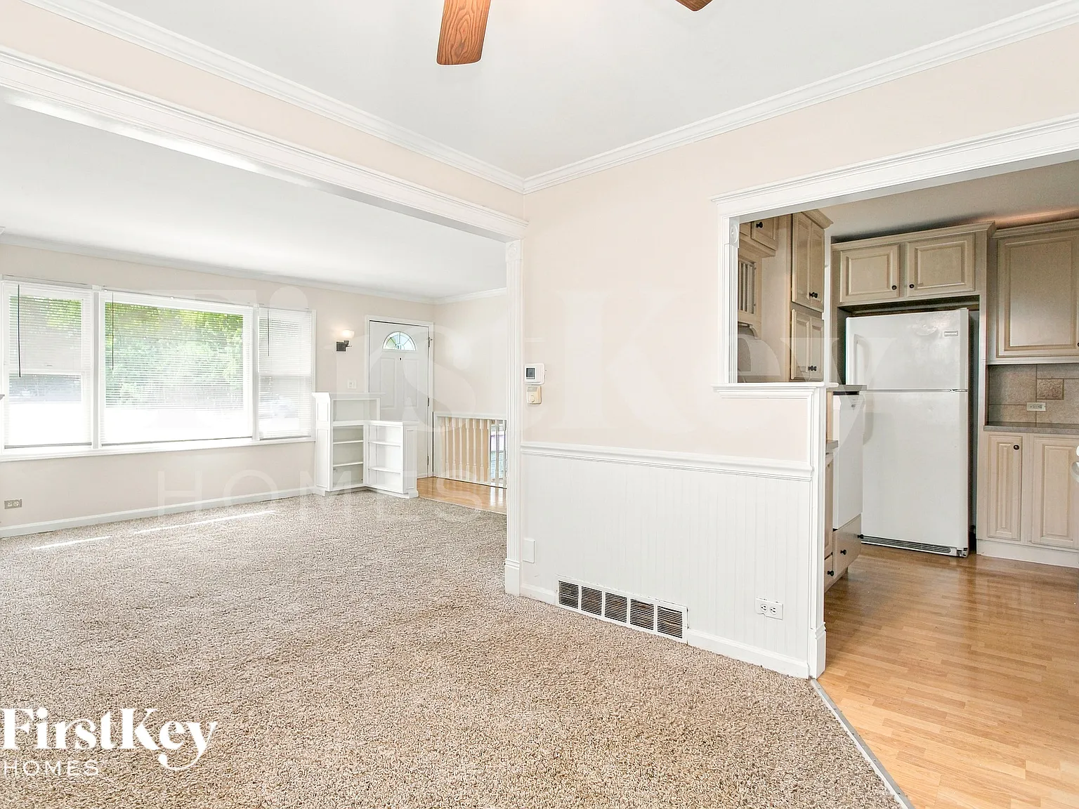 4 bed, 2.0 bath, 1048 sqft, $2,855 — Photo 4