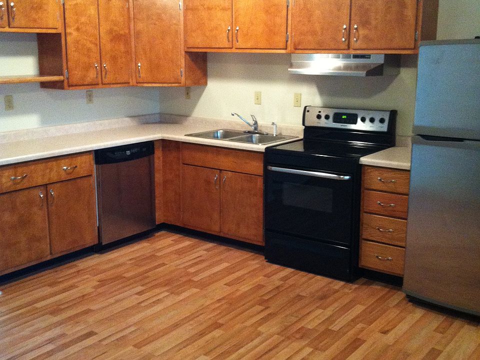 1st image of 671 Kenilworth Ct