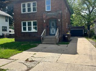 2109 S 6th St, Rockford, IL 61104