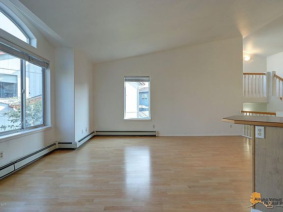 4th image of 10286 Jamestown Dr #3A