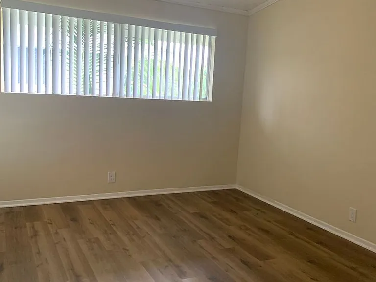 4040 Grandview Dr #10 — Photo 3