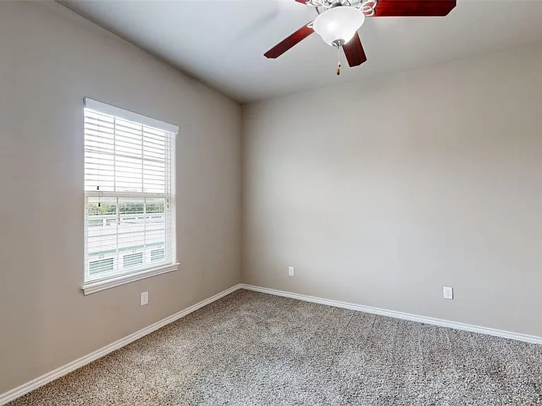 3519 Summerway Dr — Photo 15