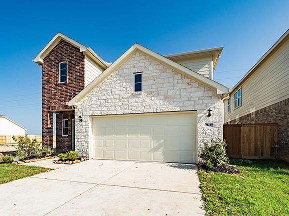 2nd image of 21239 Catalina Palm Dr