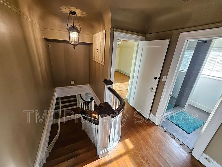 1214 N Pershing Ave — Photo 105