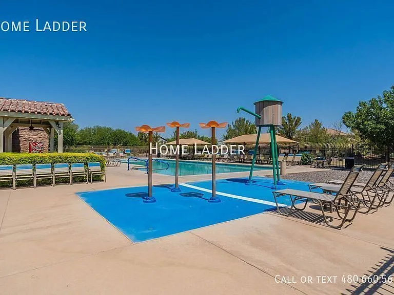 18428 N Jameson Dr — Photo 36