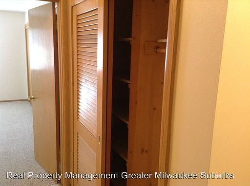5th image of 5240 W Midland Dr