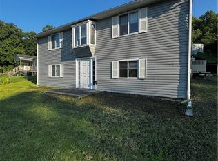 101 Hunter Rd, Amherstdale, WV 25607