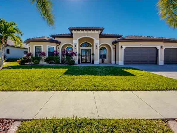 912 Palmetto Pointe Cir, Cape Coral, FL 33991