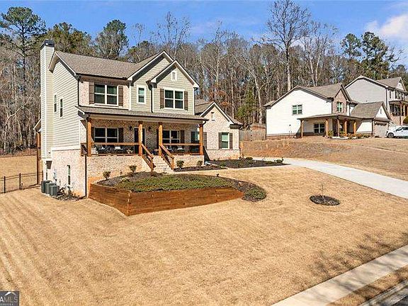 4th image of 2113 Hope Ln