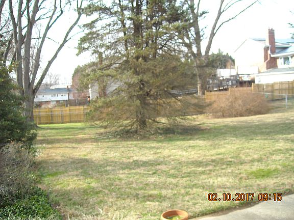 Big Fenced Back Yard