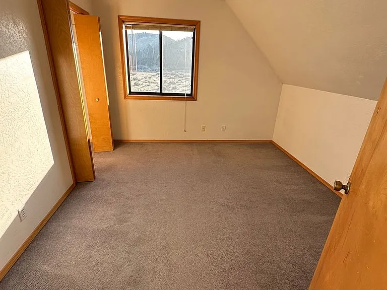 9210 Starfield Rd — Photo 8