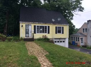 66 Deerfield Ave, Waterbury, CT 06708