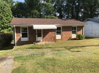 347 Woodview Ave, Spartanburg, SC 29306
