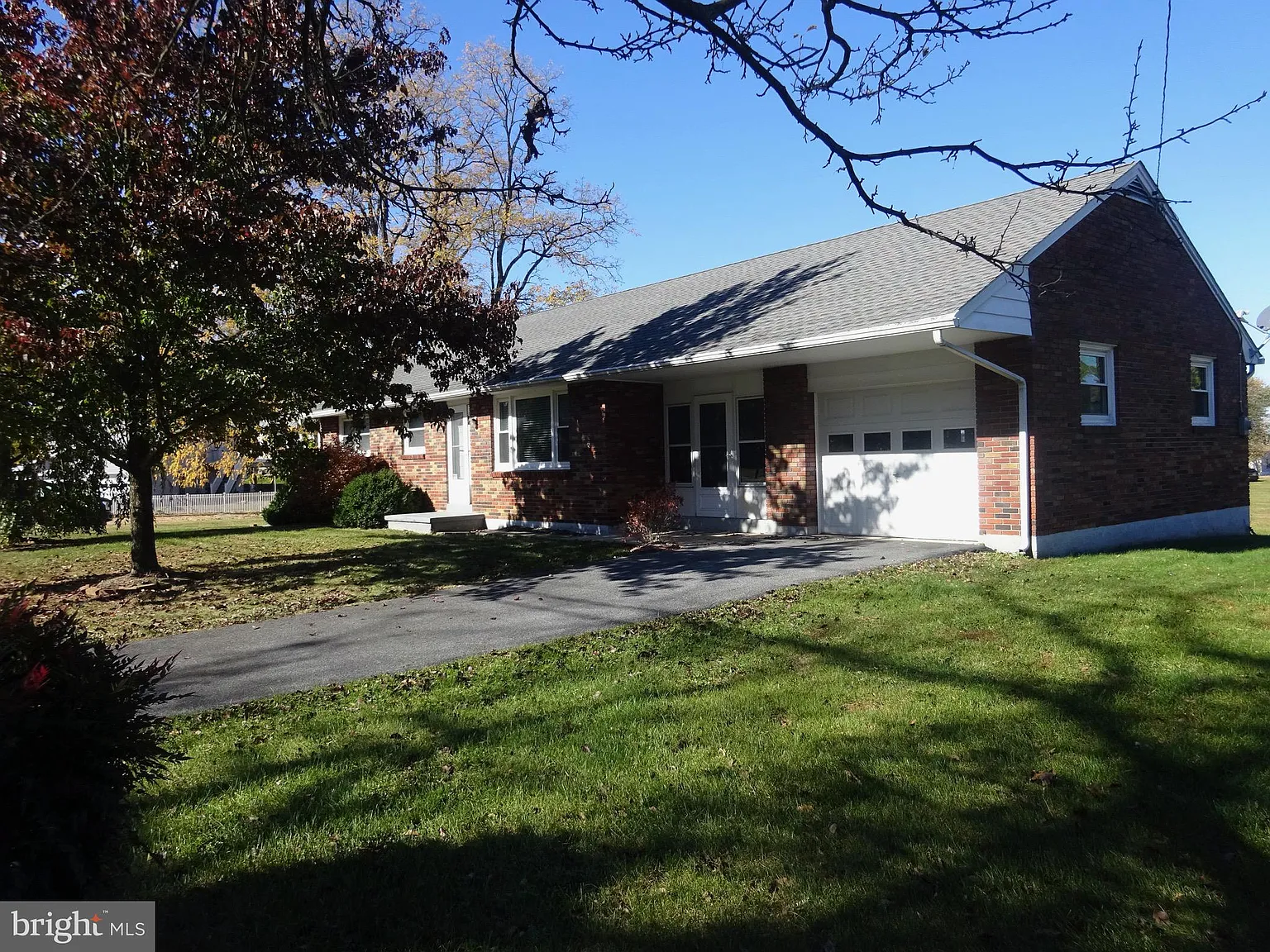 619 Crisscross Rd photo 1