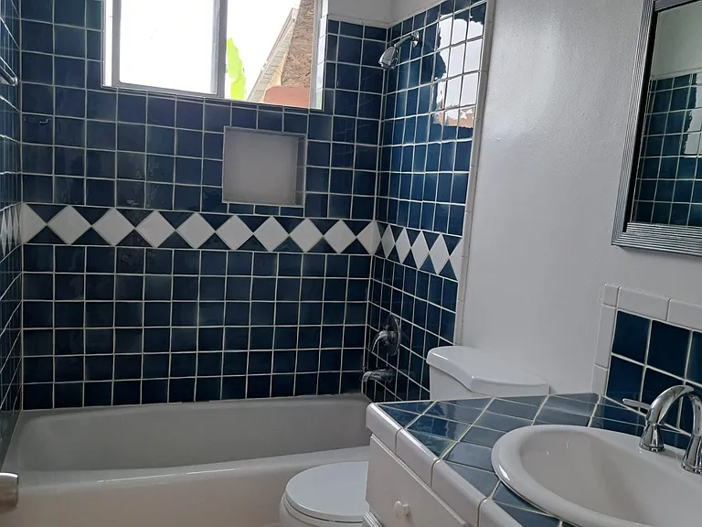 213 S Fresno St — Photo 4