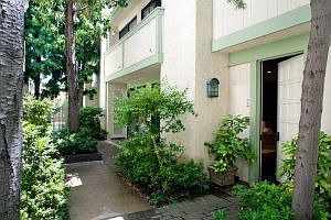 2nd image of 1108 18th St APT 6
