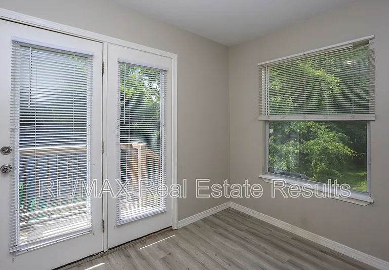 205 White Oak Dr NE #C — Photo 20