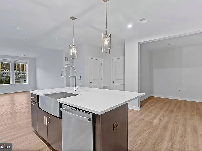 3927 Fair Ridge Dr #3003 — Photo 8