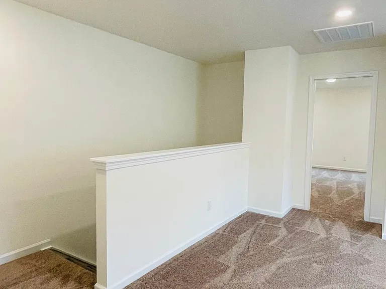 5310 Maynard Hill Dr — Photo 14