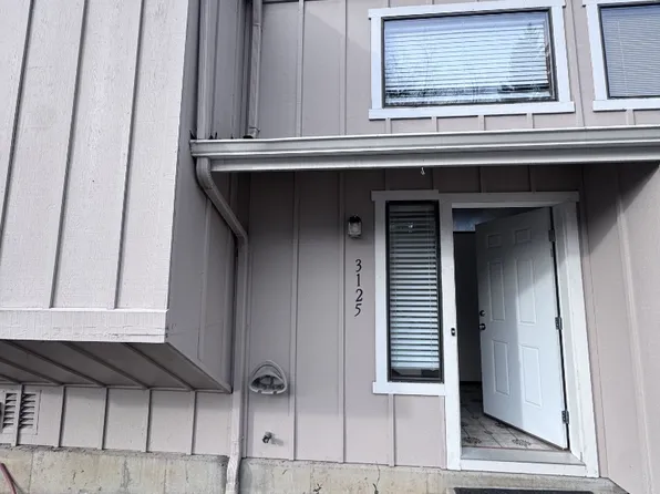 3125 Ivy Glen Dr, Eugene, OR 97402