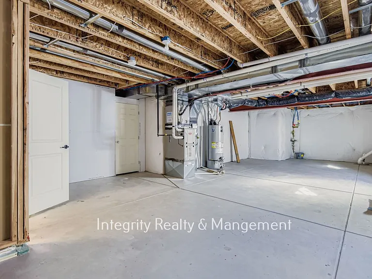 3839 Donnington Cir — Photo 19